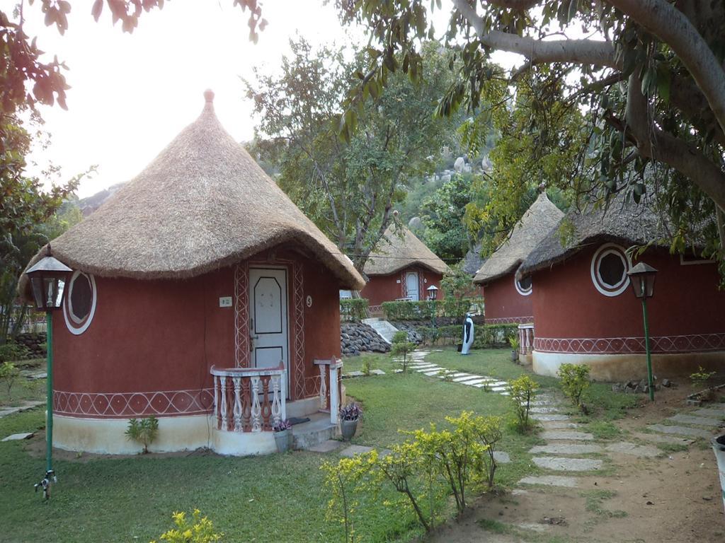 Kishkinda Heritage Resort Hampi Exterior foto